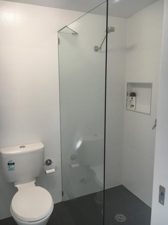 布罗迪海滩简易别墅旅馆 科夫斯港 外观 照片